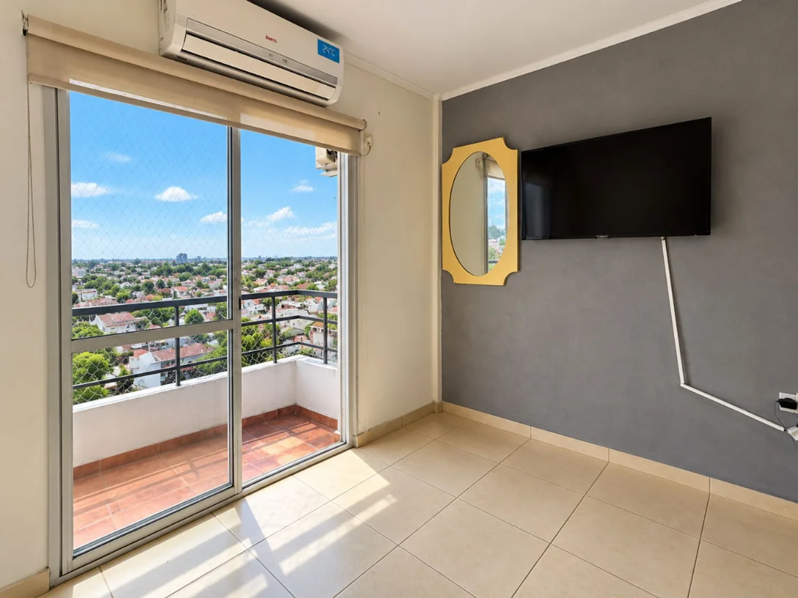 Departamento en venta en Villa Sarmiento, Avenida Presidente Perón 1400