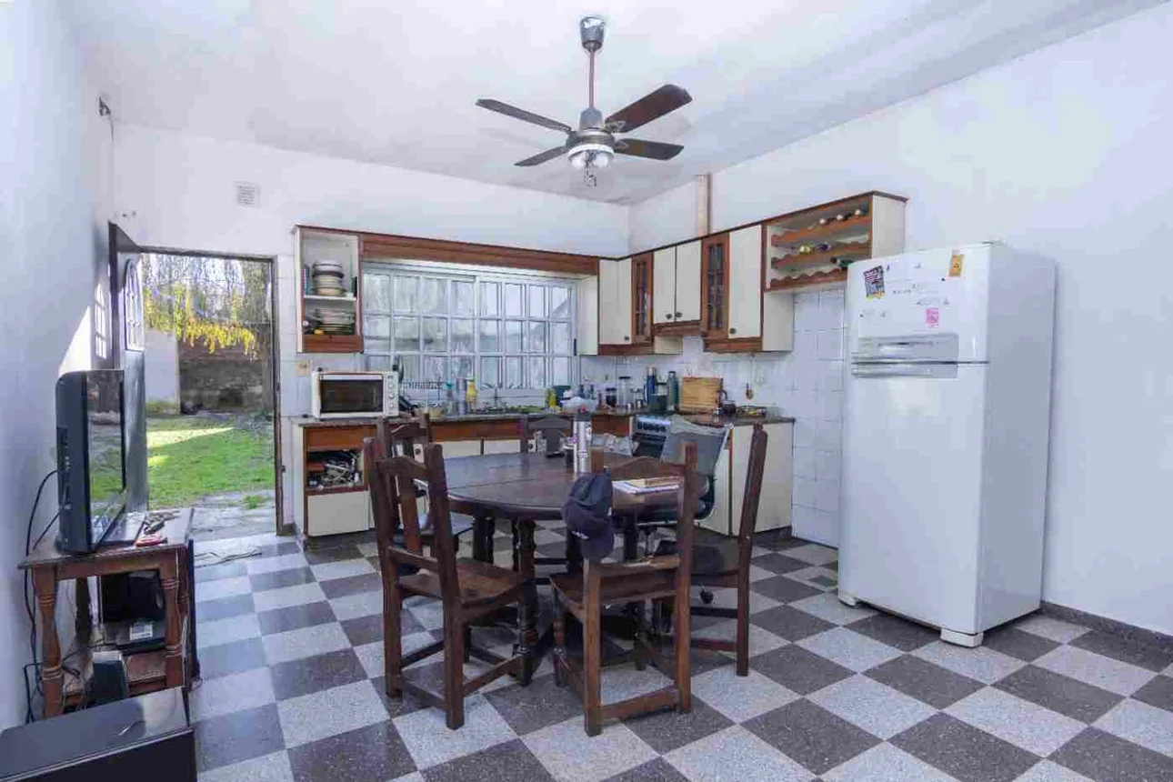 Casa en venta en Bernal Este, foto 2