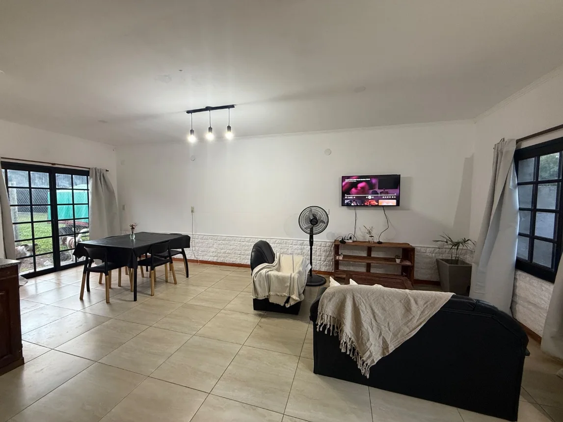 Remax vende casa en pueblo candioti santa fe, foto 3