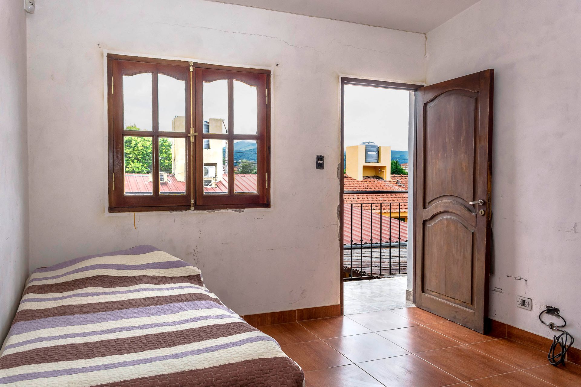 CASA VENTA Bº CASTAÑARES ZONA NORTE 6 DORMITORIOS - foto 16