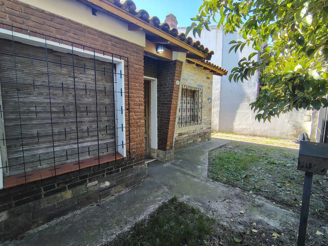 Casa en venta en Castelar, Benito Villanueva 1900