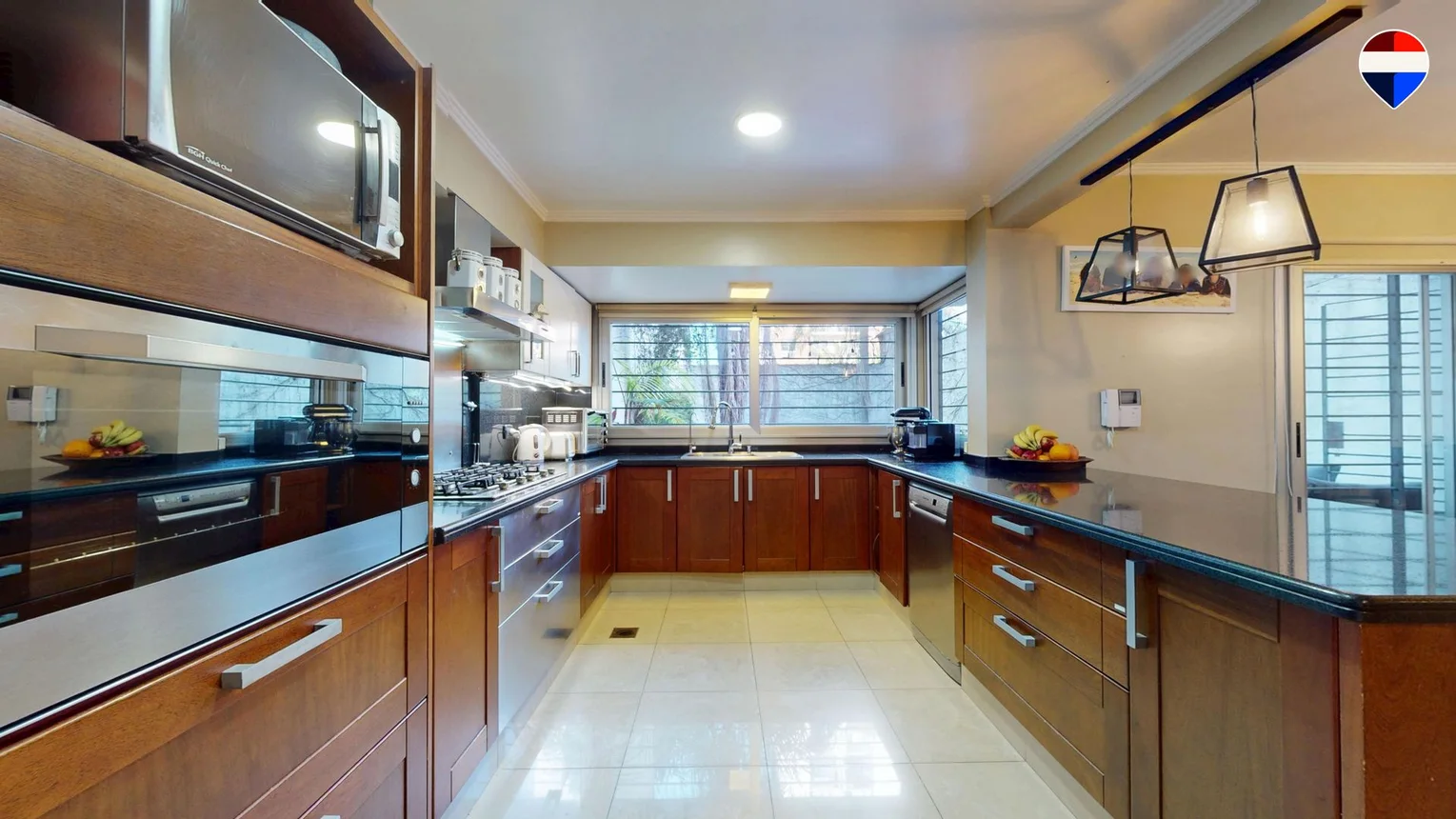 Casa en venta reciclada san cristóbal con jardín, foto 5