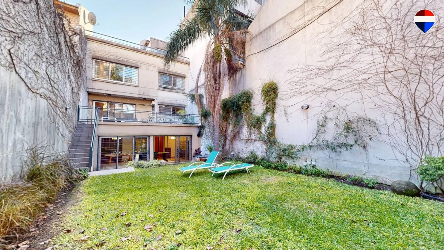 Casa en venta reciclada san cristóbal con jardín, foto 3