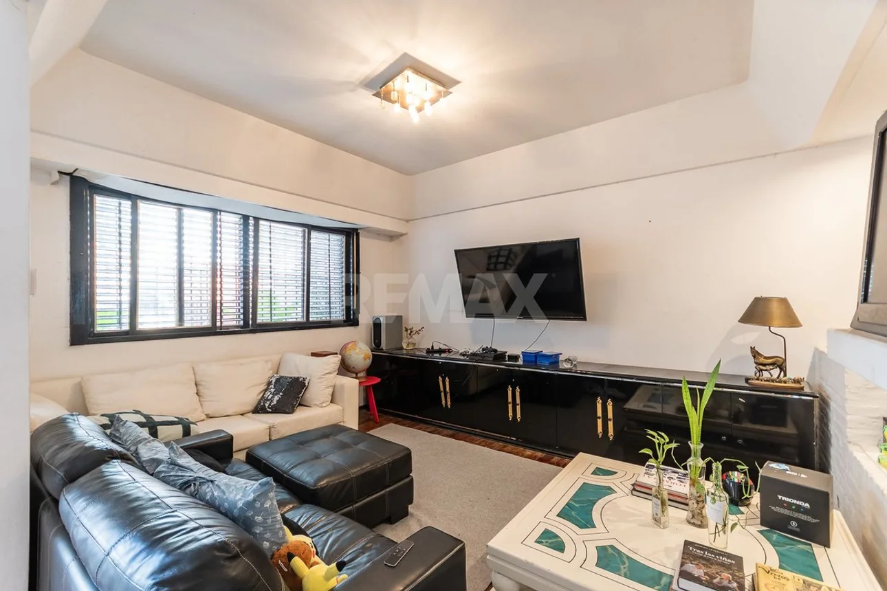 Casa de 6 ambientes en venta en Villa Real, Calle Irigoyen 2000, foto 4