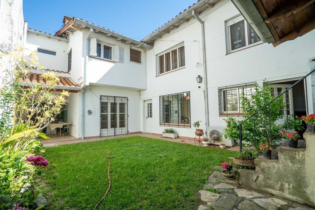 VENTA CASA MARTINEZ A REFACCIONAR