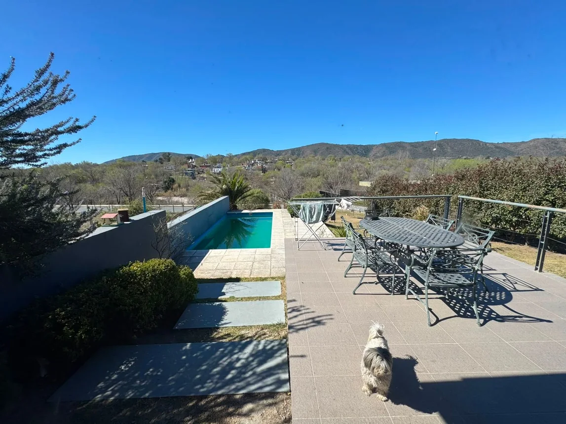 Casa de 4 ambientes en venta en Villa Carlos Paz, Avenida Perito Moreno 1700, foto 4