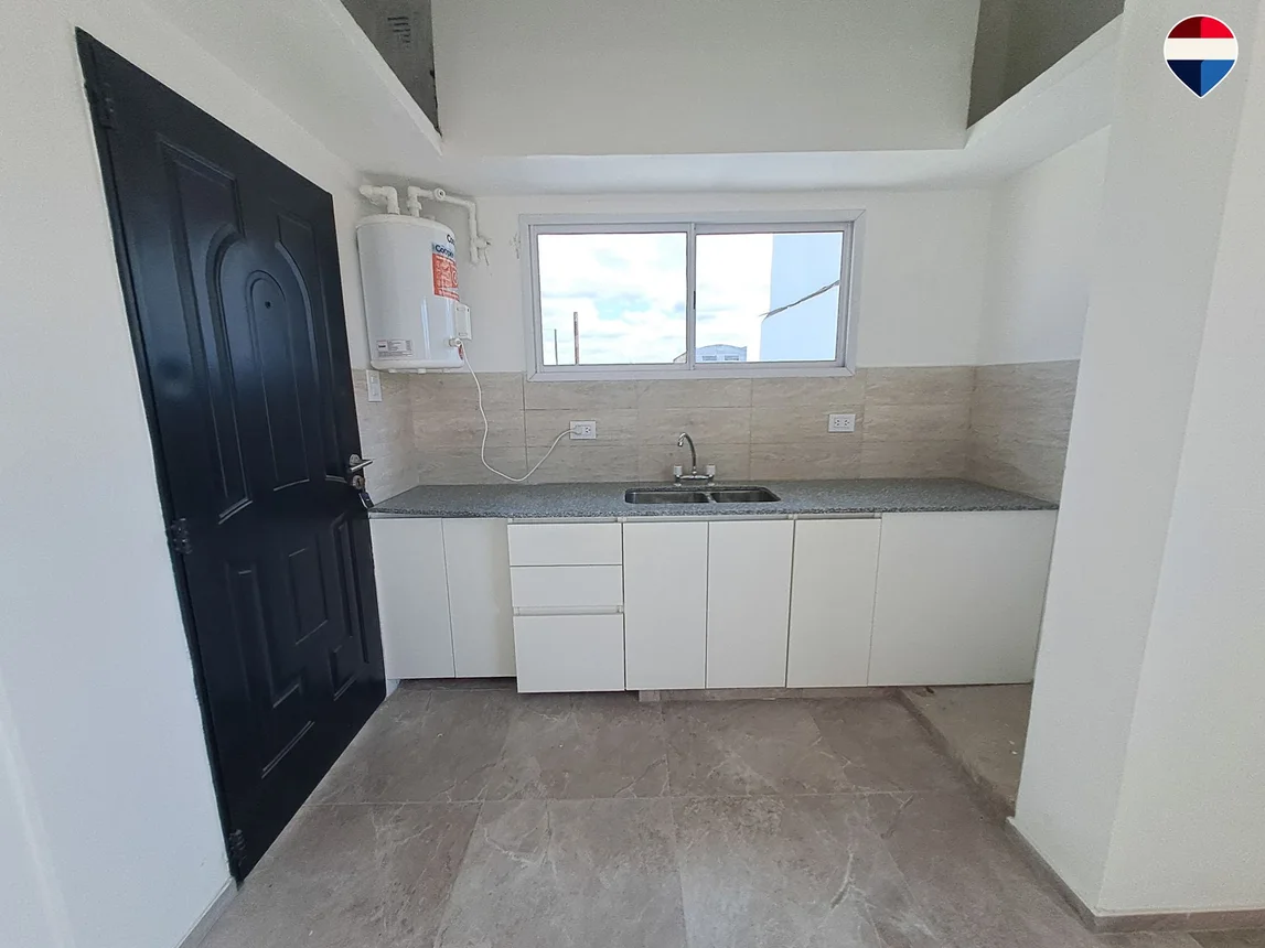 PH de 3 ambientes en venta en Sarandí, Avenida Bartolomé Mitre 3500