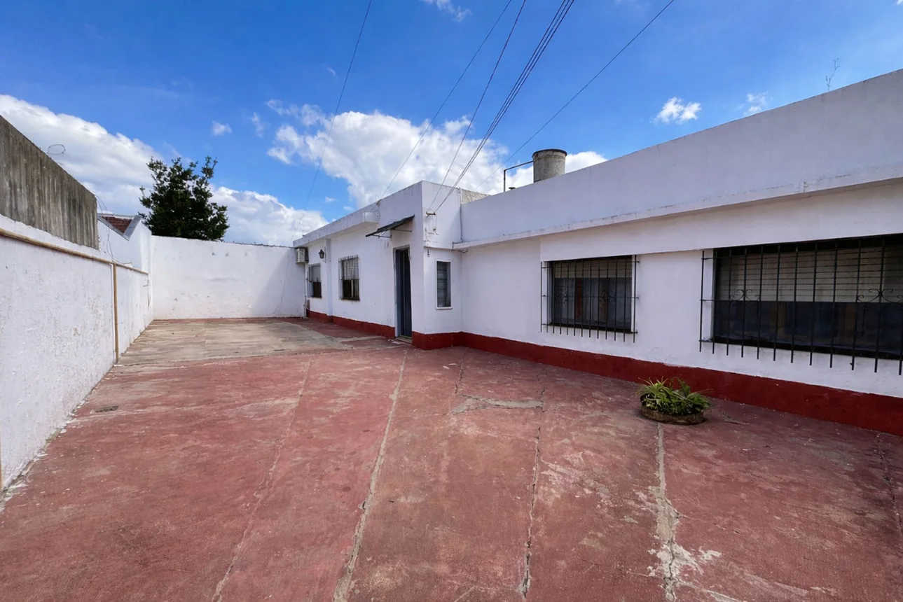 PH de 4 ambientes en venta en Lomas de Zamora, Carolina Muzzilli 400