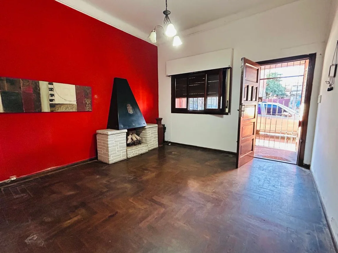 PH de 4 ambientes en venta en Hurlingham, José de Minoguye 1400