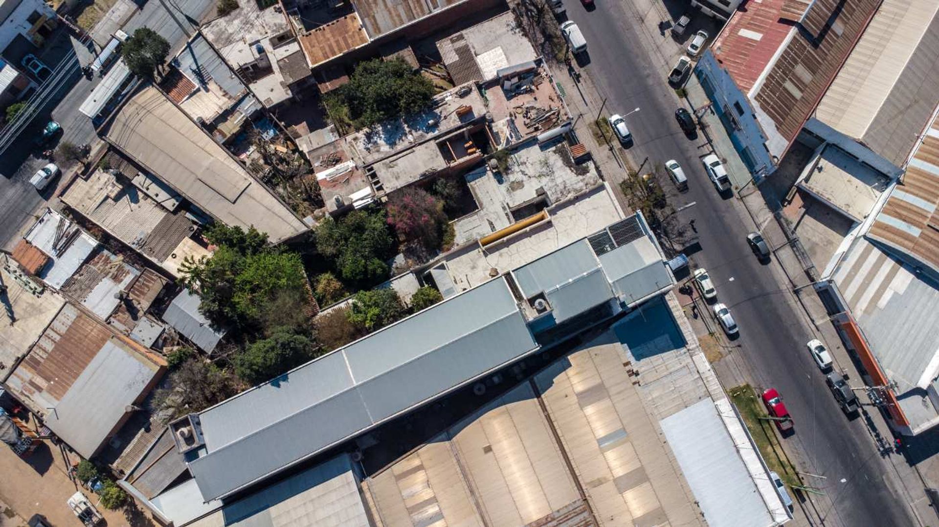 CASA VENTA A RENOVAR IDEAL GALPON AV CHILE - foto 13