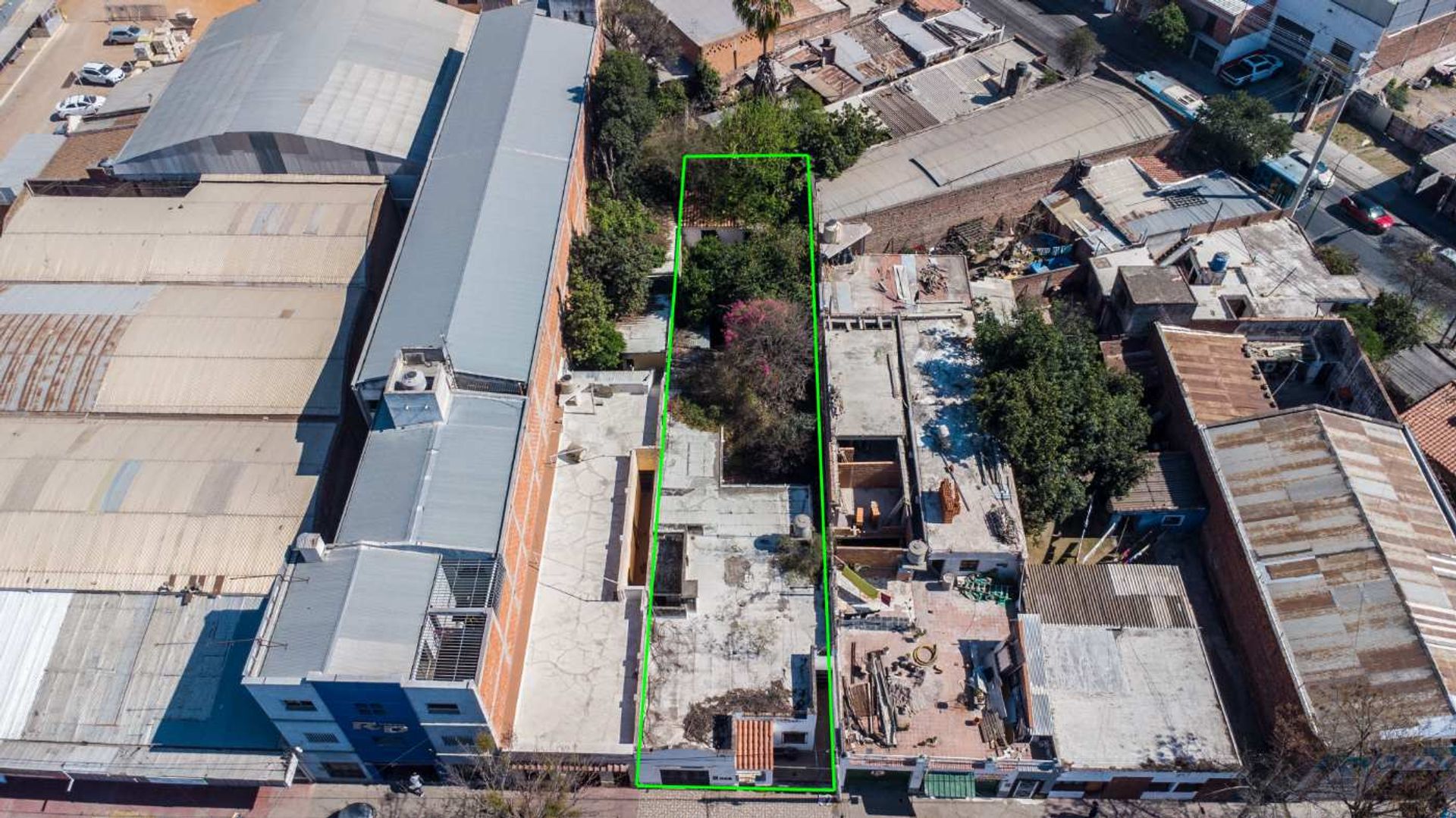 CASA VENTA A RENOVAR IDEAL GALPON AV CHILE - foto 4