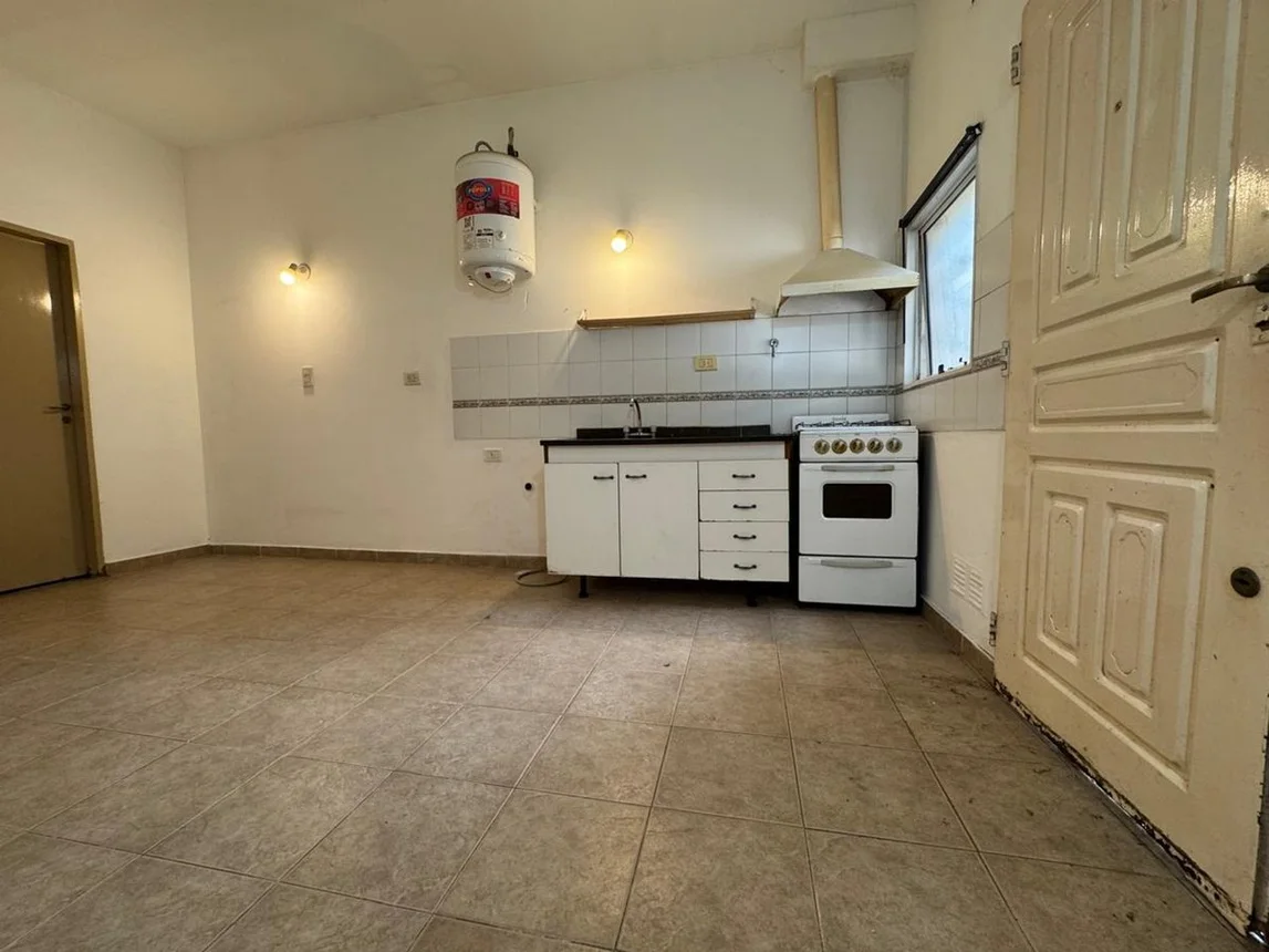 PH de 2 ambientes en venta en Haedo, Dalmacio Vélez Sarsfield 300, foto 2
