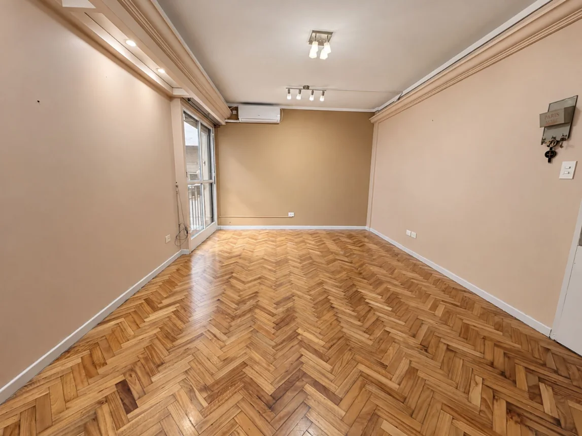 Departamento de 3 ambientes en alquiler en Colegiales, Zabala 2400, foto 2