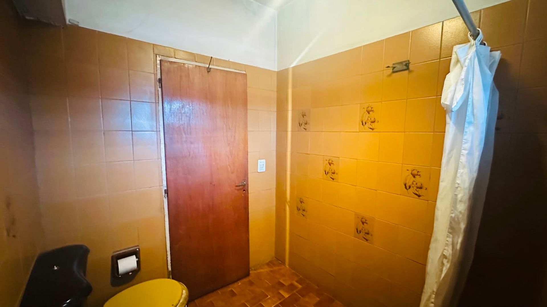 Foto 23 — VENTA PH+3 LOCALES SOBRE AV. HIPOLITO YRIGOYEN