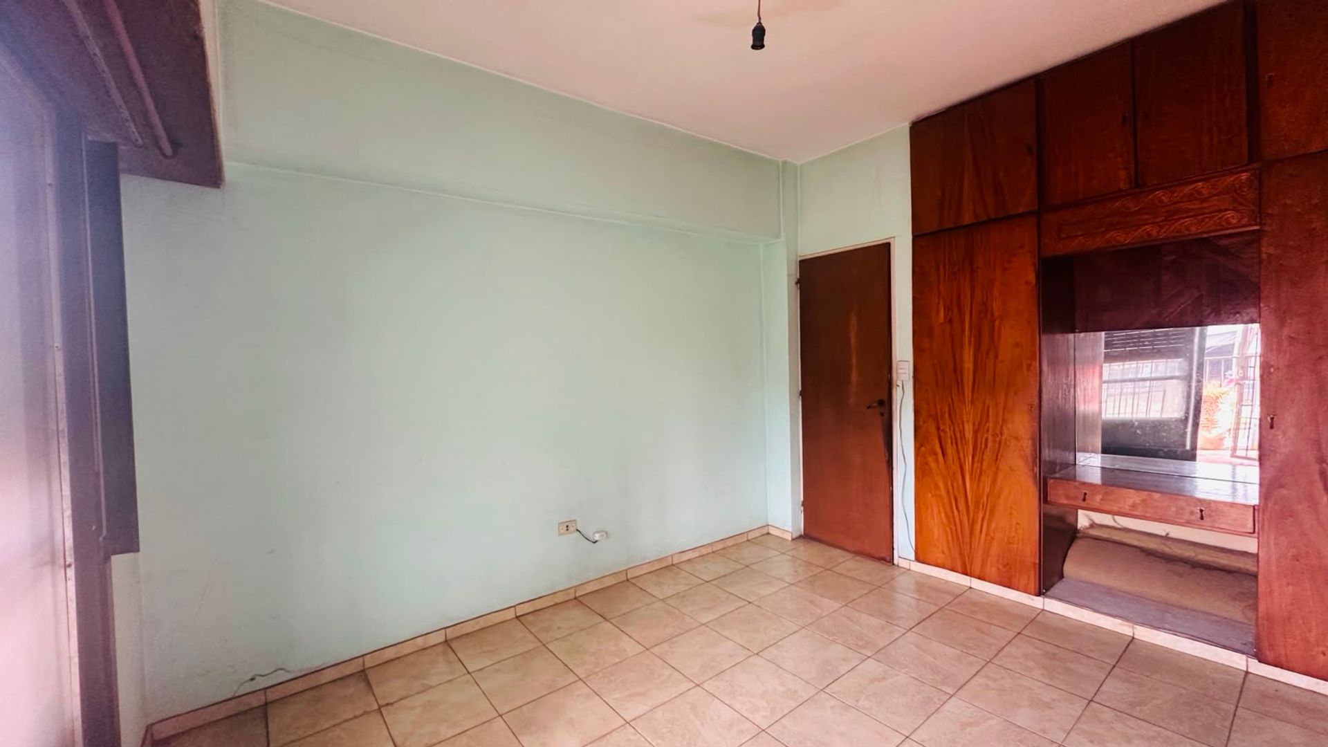 Foto 26 — VENTA PH+3 LOCALES SOBRE AV. HIPOLITO YRIGOYEN