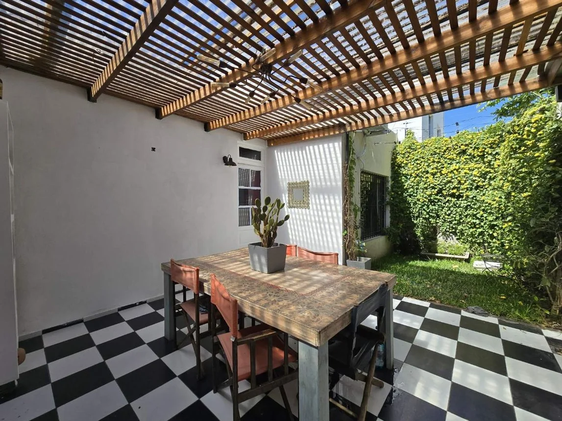 Casa en venta en Bernal Este, Maipú 700