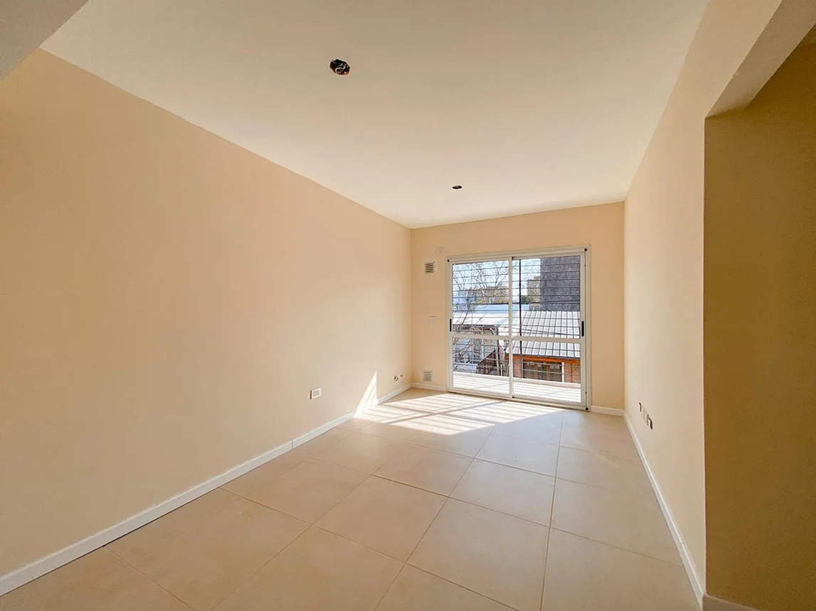 Departamento en venta 1 dormitorio con cochera, foto 1