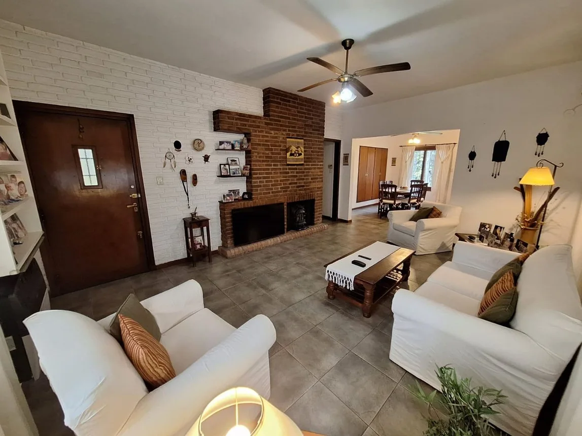 Casa de 5 ambientes en venta en Adrogué, Drumond 500, foto 5