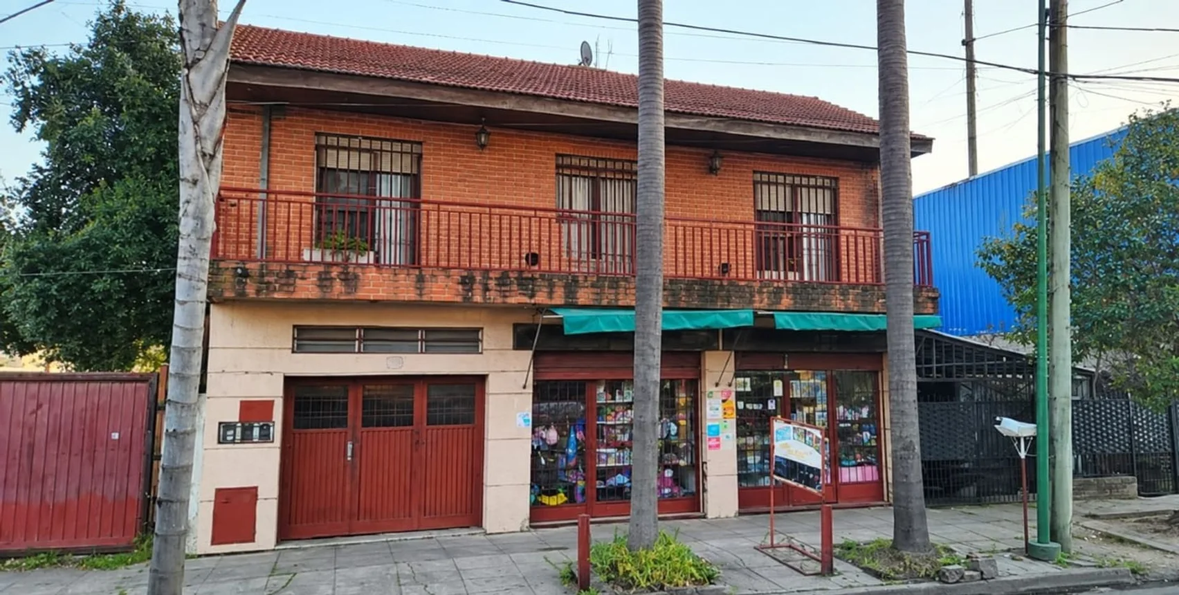 Casa de 6 ambientes en venta en Ituzaingó, Almagro 2300