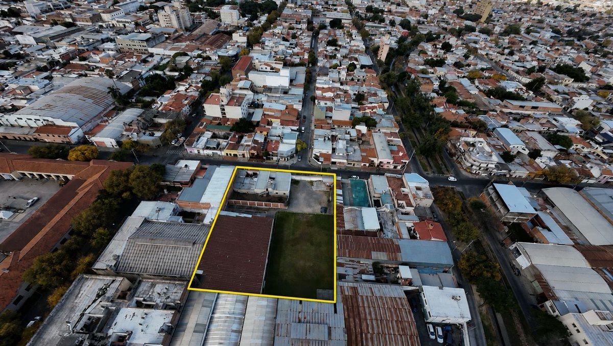 TERRENO VENTA DE 2671 M2 MACROCENTRO - foto 3