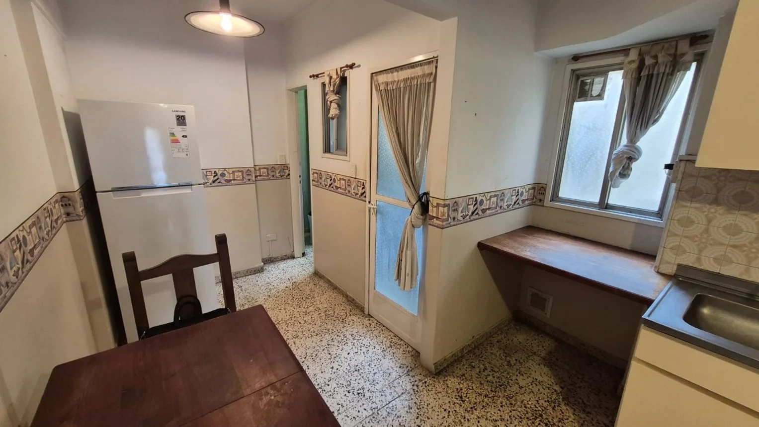 Departamento de 3 ambientes en alquiler en Quilmes, Avenida Rivadavia 100