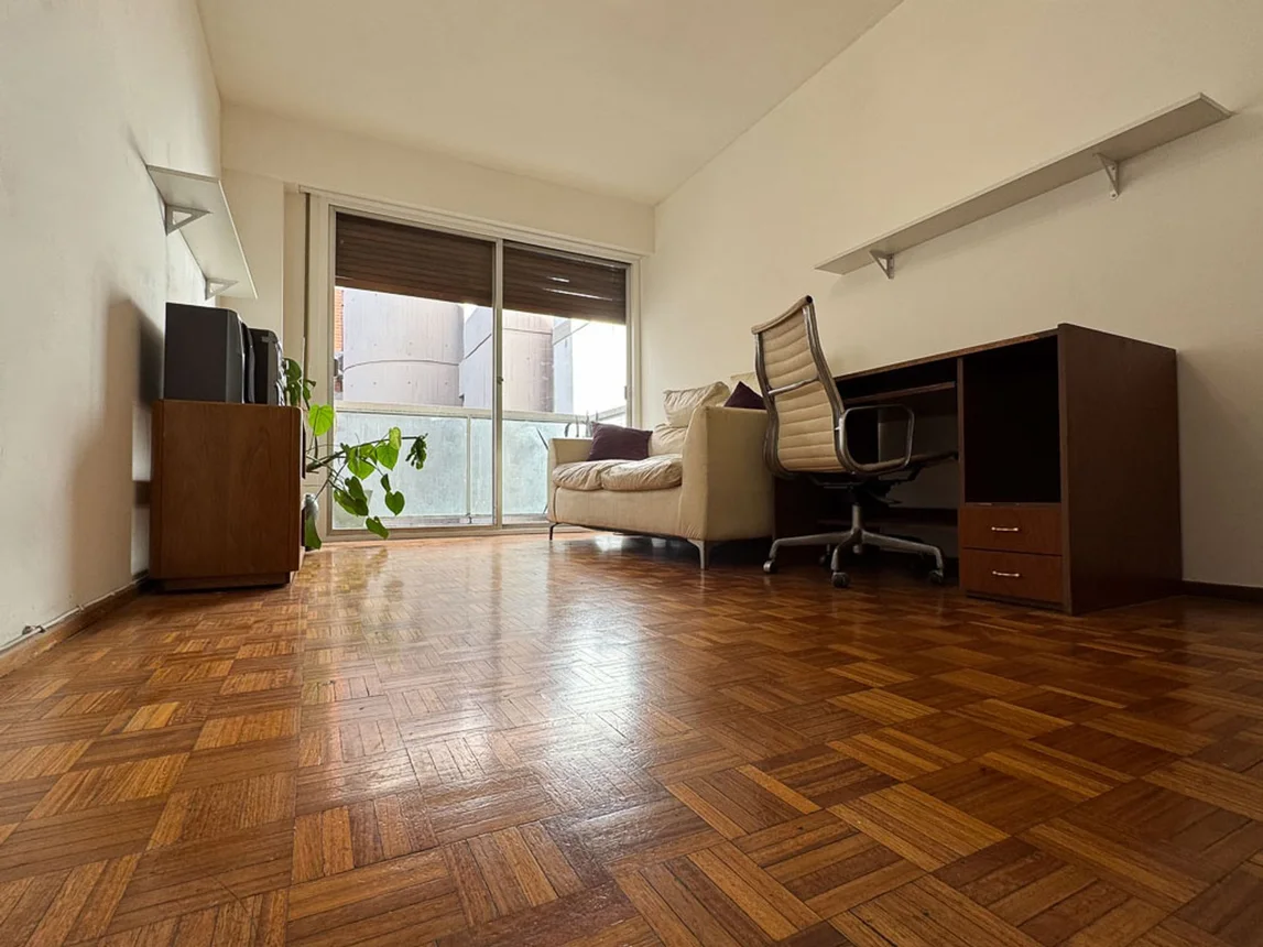 Departamento en venta en San Telmo, Avenida Paseo Colón 700