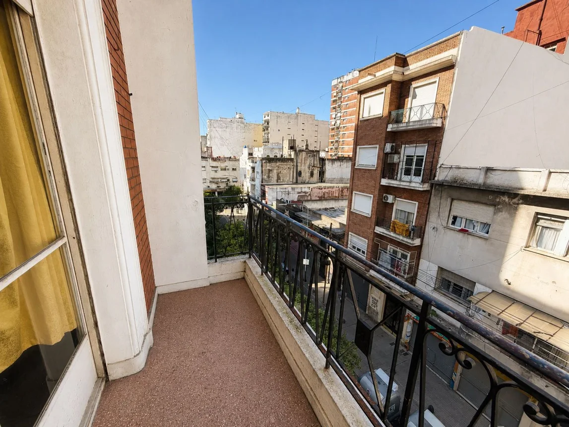 Departamento de 3 ambientes en venta en Balvanera, Valentín Gómez 2600, foto 2