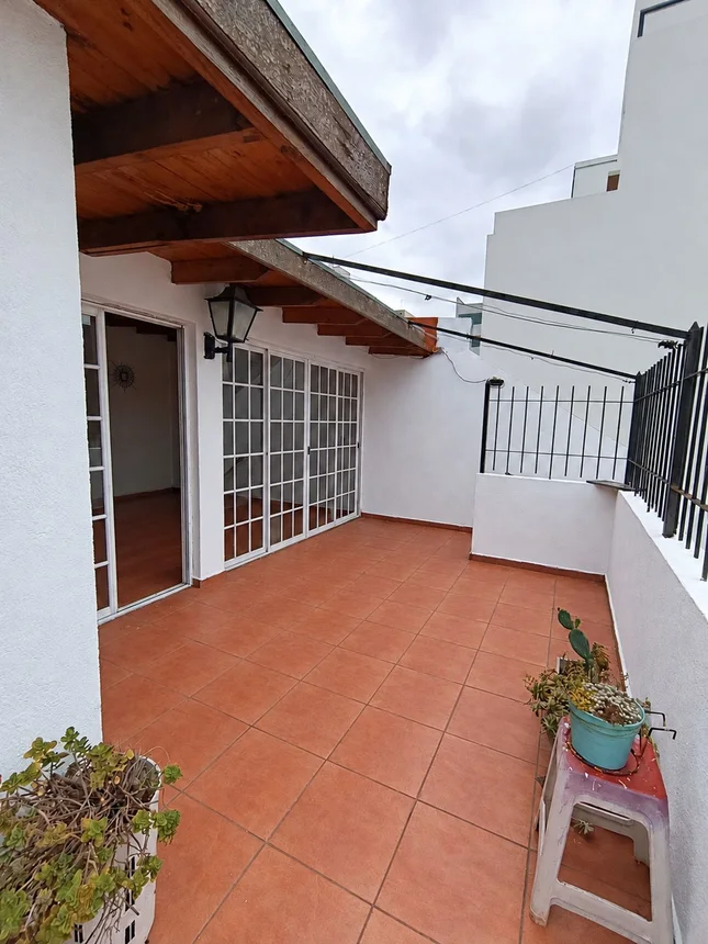 PH de 4 ambientes en venta en Almagro, Humahuaca 4300