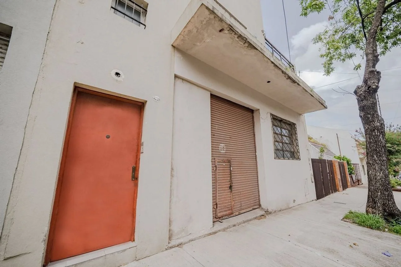 Casa dúplex en venta en Parque Avellaneda