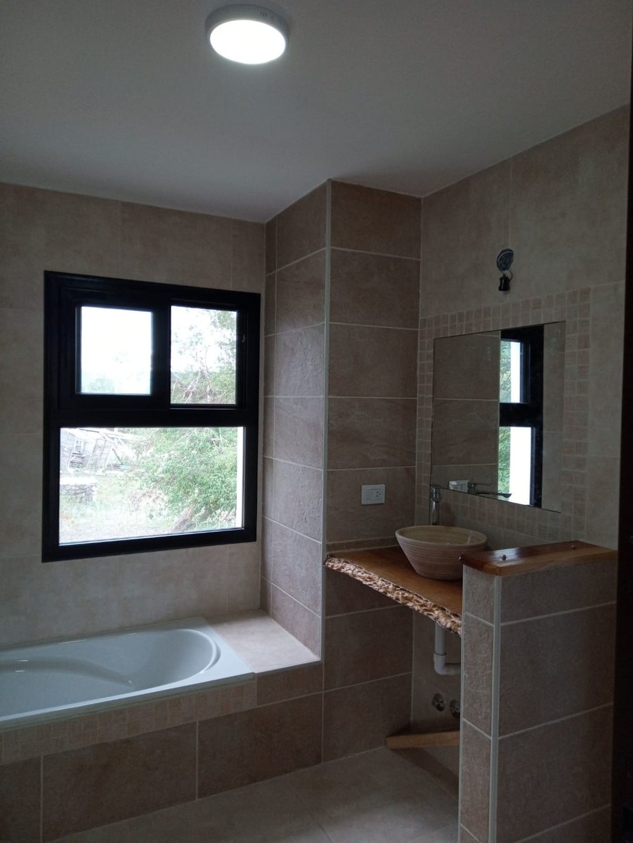 CASA 3 DORMITORIOS A ESTRENAR EN VAQUEROS - foto 12