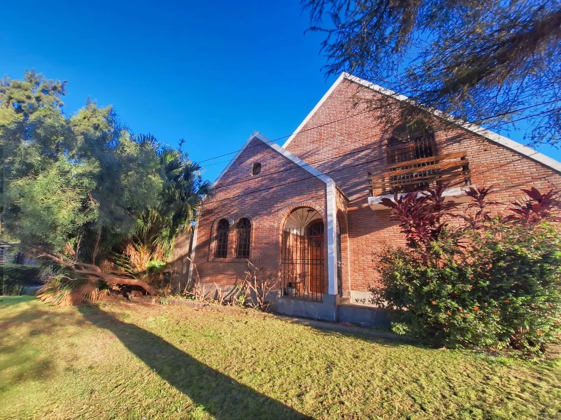 Casa en venta en Paraná, foto 2