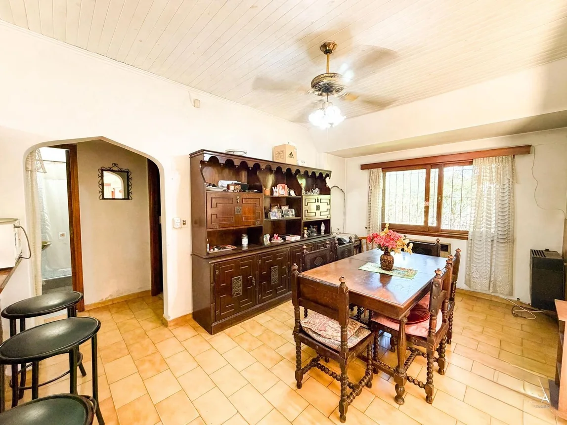 Casa de 4 ambientes en venta en Hurlingham, Debussy 2200, foto 3