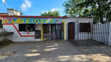 Se vende CASA + LOCAL + GRAN TERRENO - RICHIERI