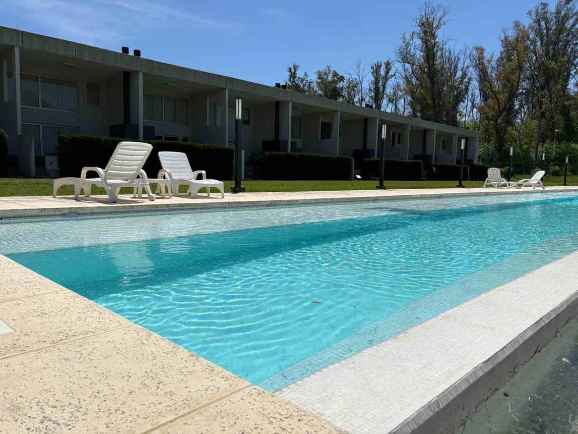 Casa dúplex en venta en Tristán Suárez, Rio Dulce 0