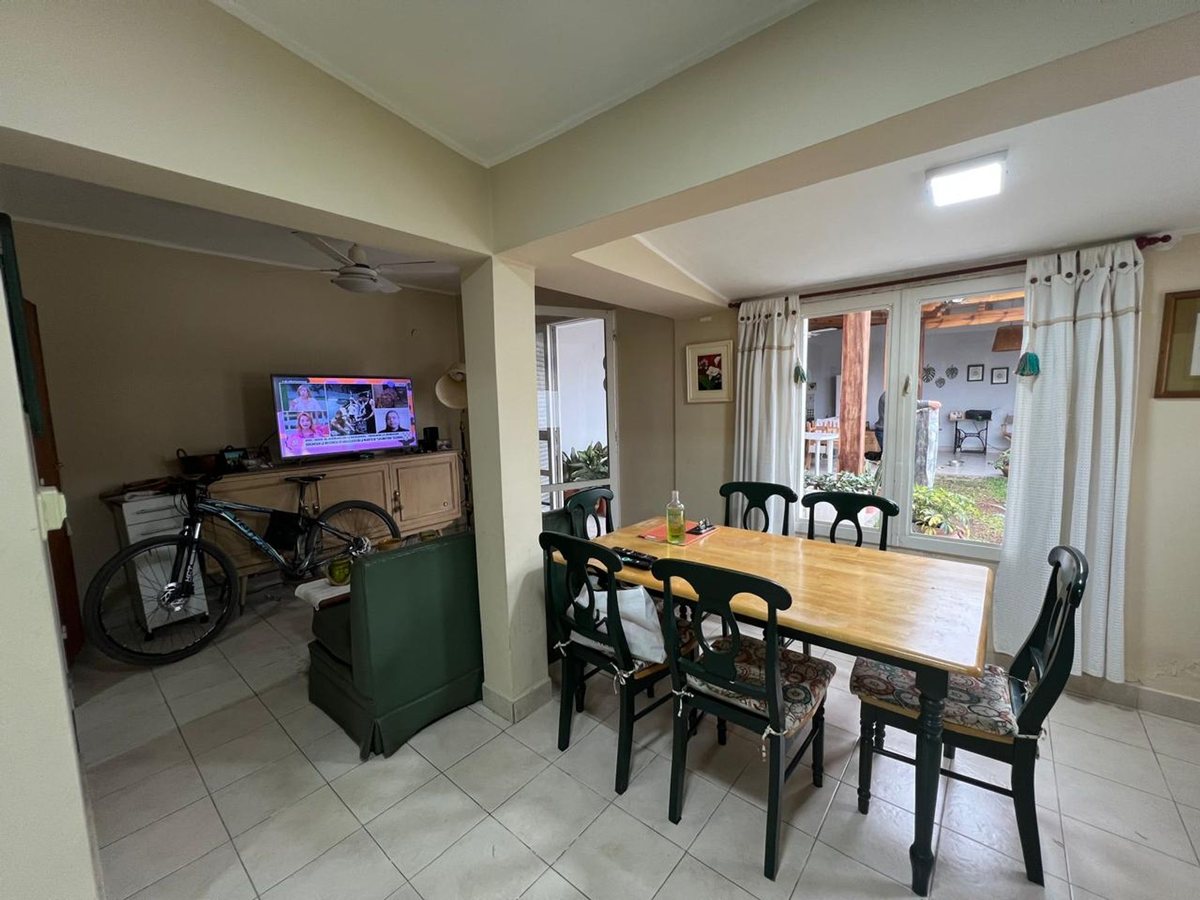 Foto 5 — EN VENTA CASA B° PERIODISTA