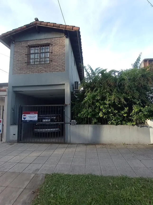 Casa de 4 ambientes en venta en San Miguel, Roque Sáenz Peña 1600