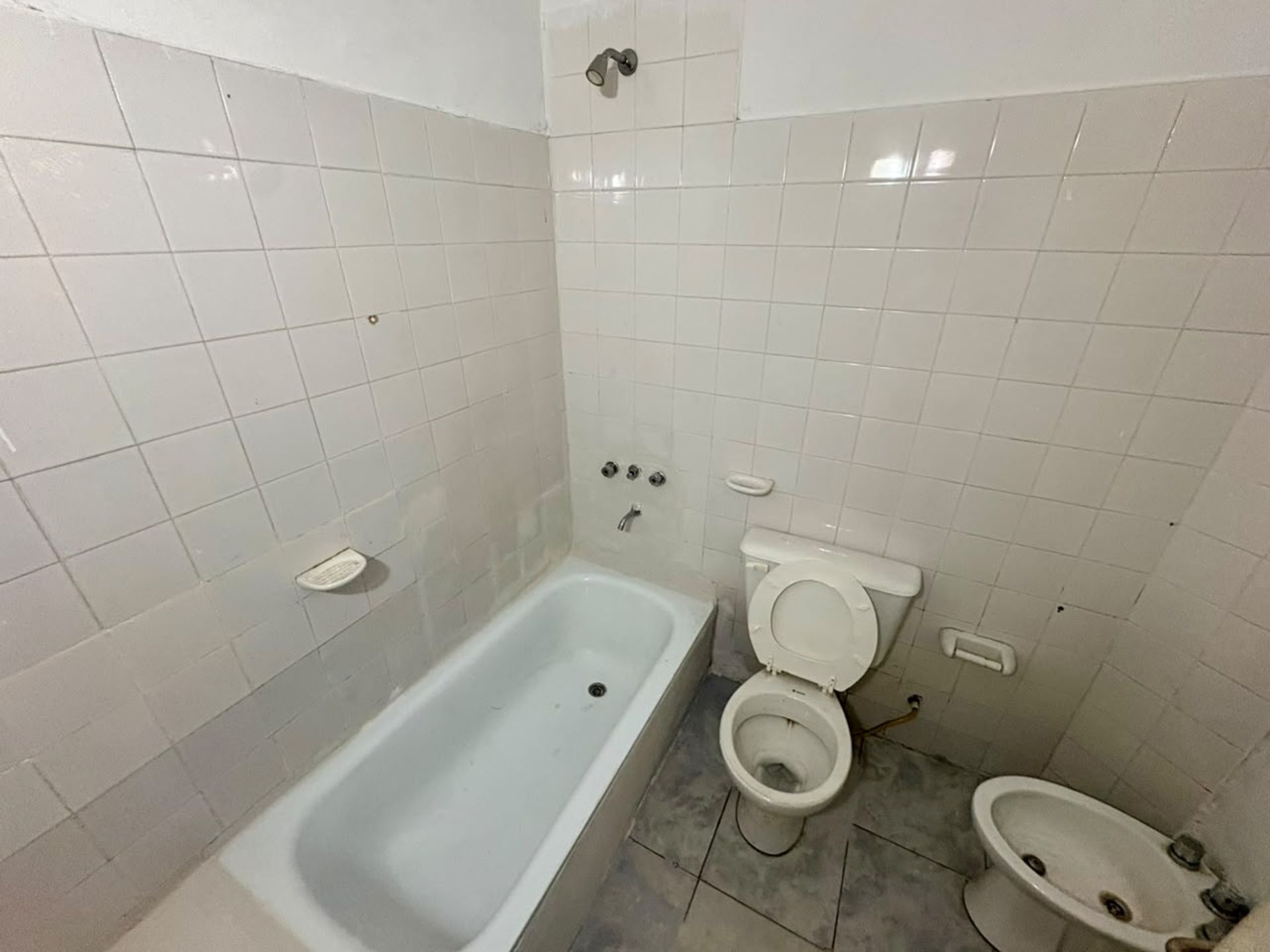 ALQUILER COMERCIAL PLAZA ALVARADO CONSULTORIOS — foto 3