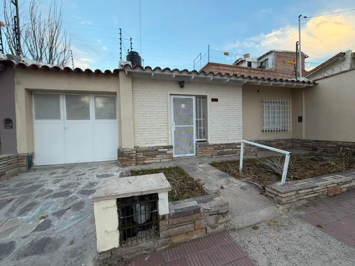 Casa en venta en Godoy Cruz