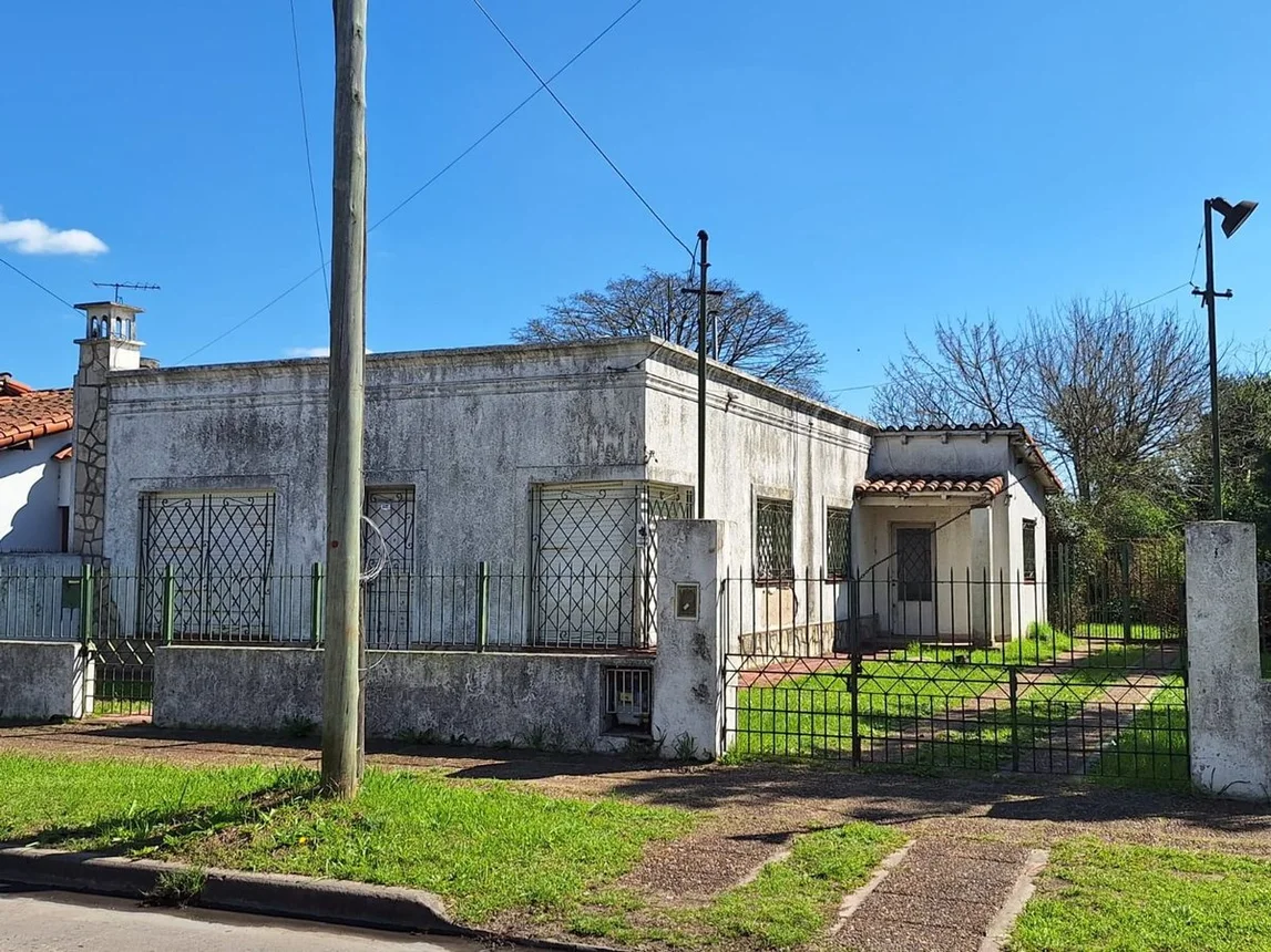 Casa en venta en Burzaco