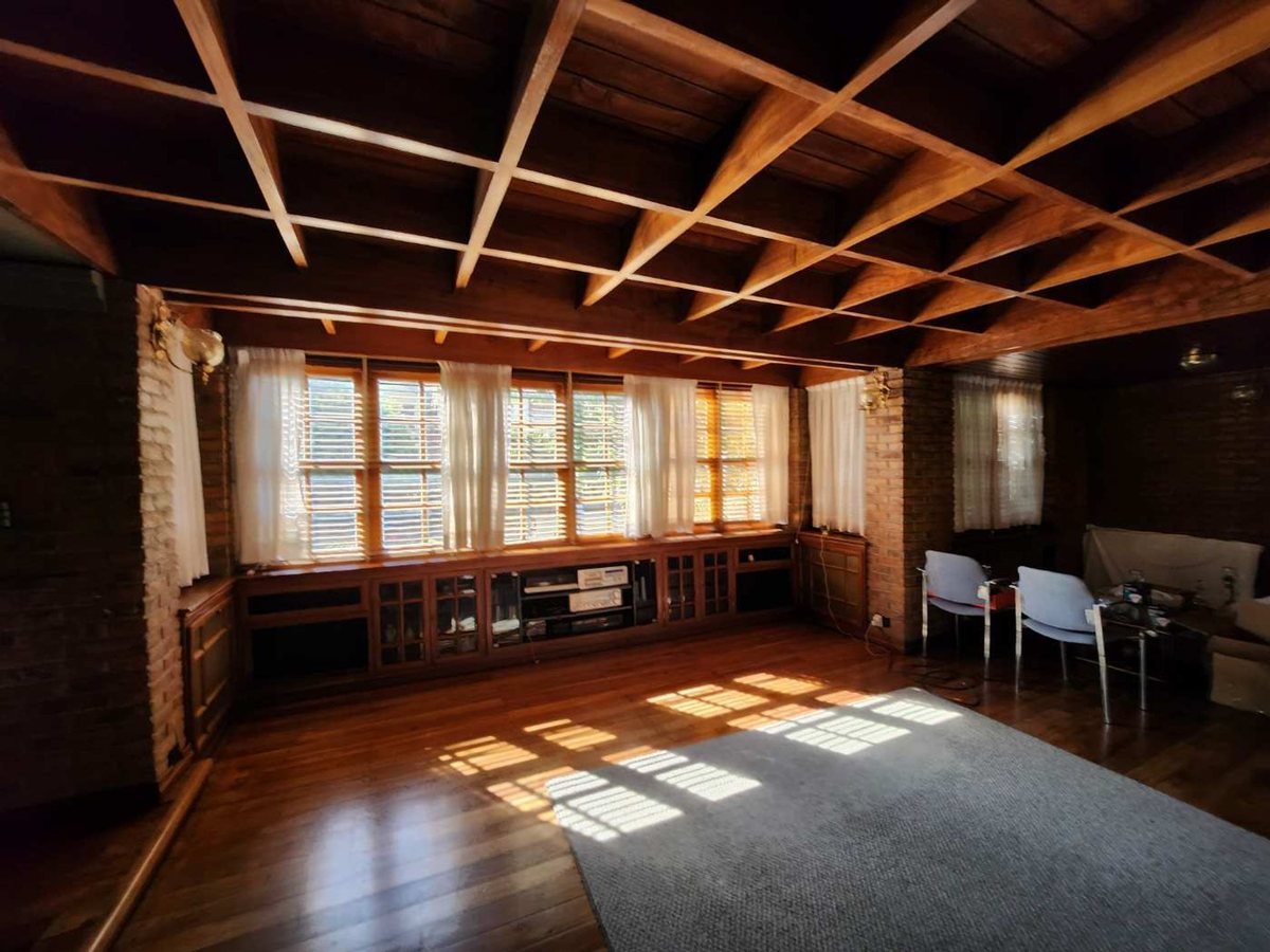 Foto 5 — VENTA CASA 5AMB BARRIO PARQUE BERNAL PATIO COCHERA