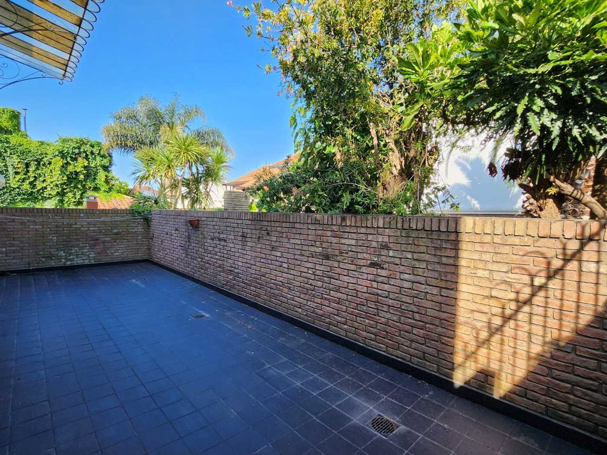 Foto 20 — VENTA CASA 5AMB BARRIO PARQUE BERNAL PATIO COCHERA