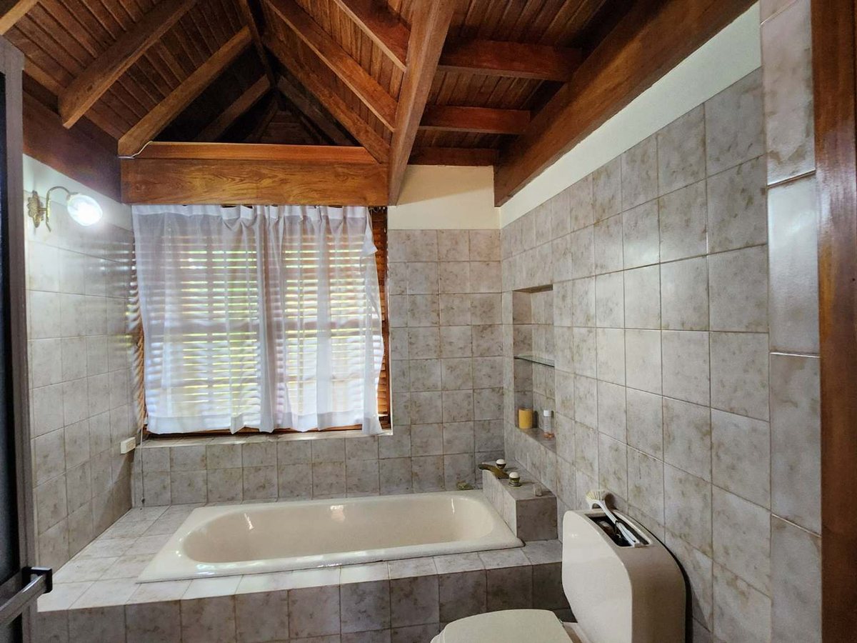 Foto 14 — VENTA CASA 5AMB BARRIO PARQUE BERNAL PATIO COCHERA