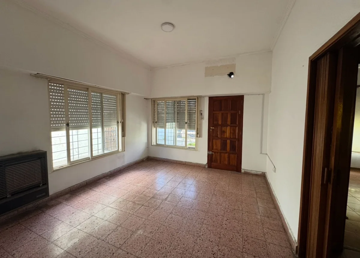 Casa de 4 ambientes en venta en Berazategui, 19 E/ 140 y 141 4000, foto 2
