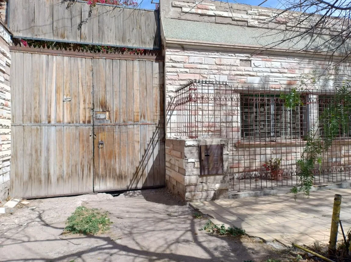 Casa en venta en Guaymallén, foto 3