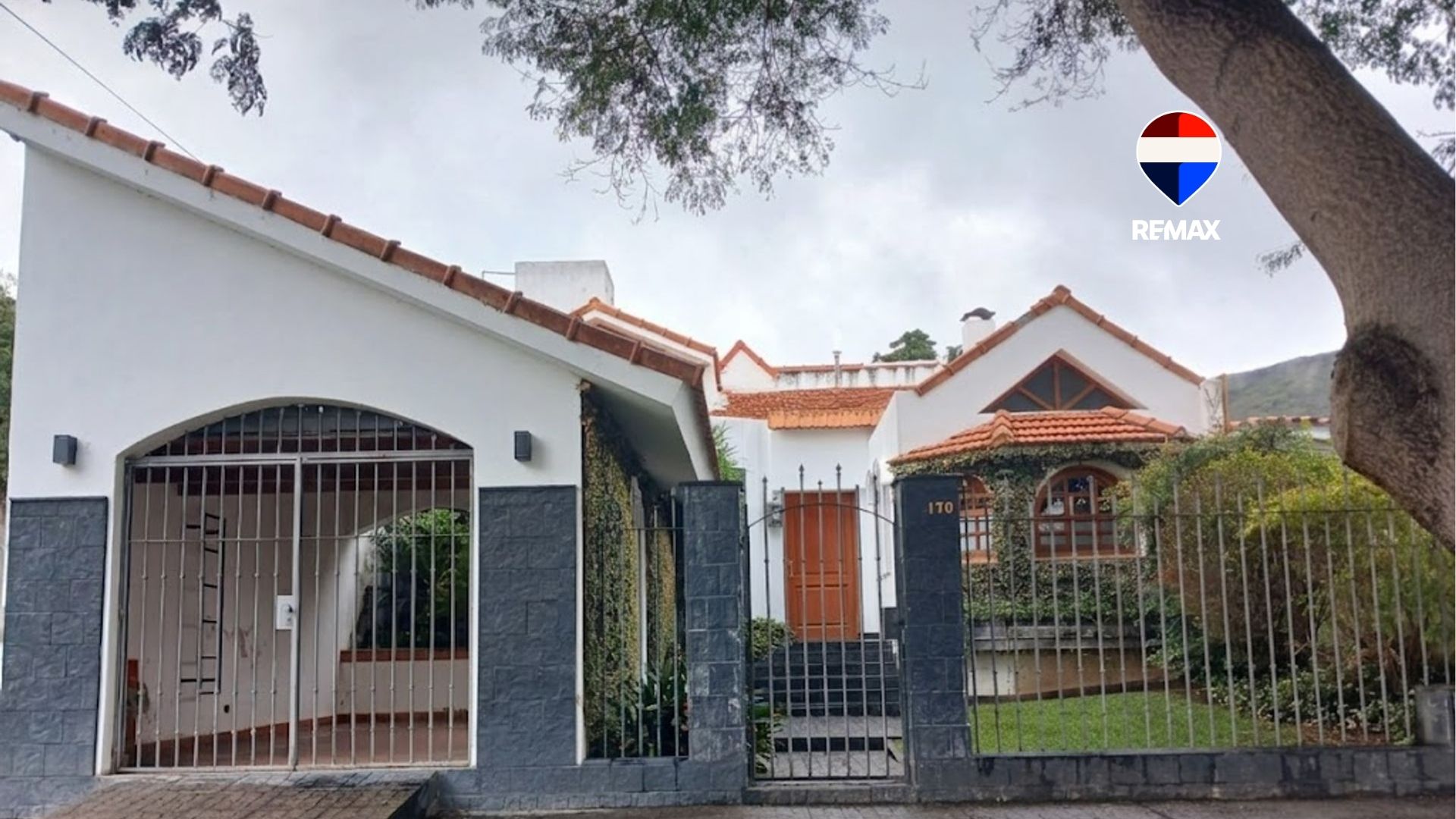 CASA VENTA TRES CERRITOS 4 DORMITORIOS - foto 1