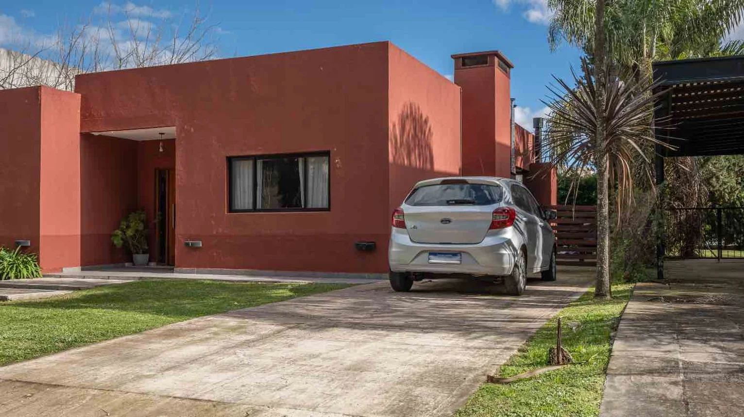 Casa en venta en Pilar, foto 3