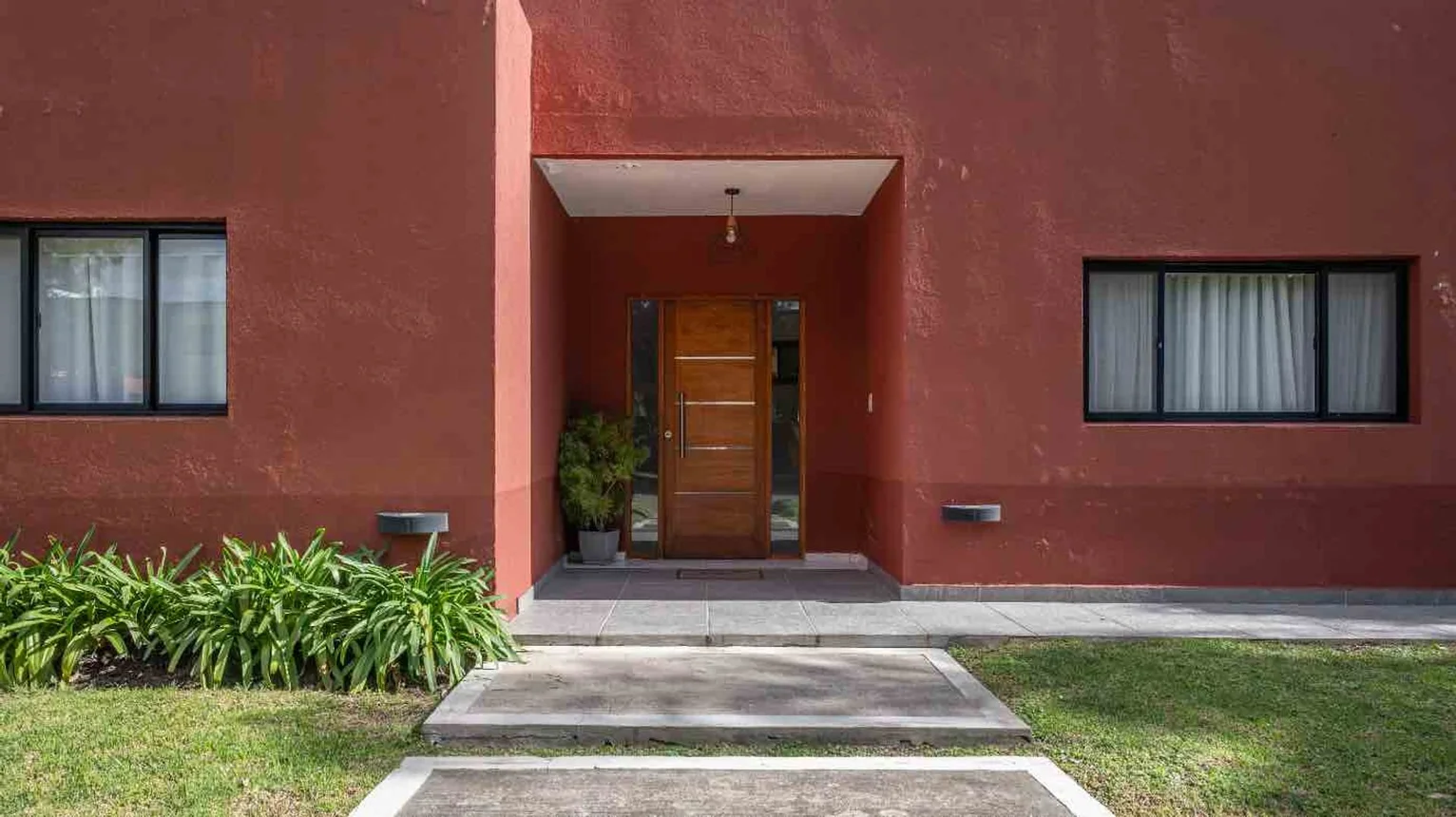 Casa en venta en Pilar, foto 2