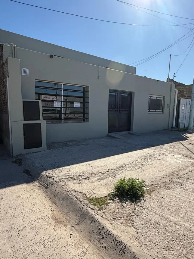 Casa en venta en Bahía Blanca, foto 2