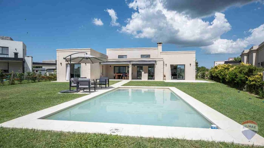 Casa en Haras Santa Maria - Barrio los Molinos