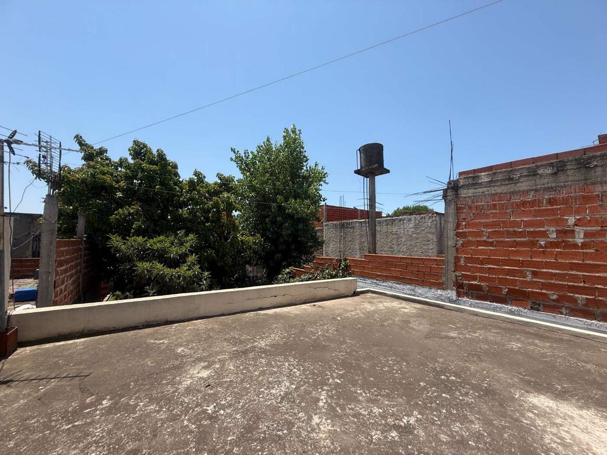 Foto 14 — VENTA CASA 5 AMBIENTES BERNAL JARDIN COCHERA